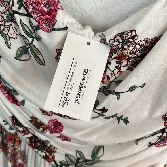 ✨NWT✨ 143 Story Strapless White Cotton Floral Maxi Dress with Pockets - Picture 3 of 3